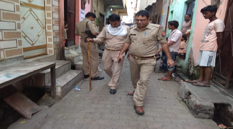 UTTAR PRADESH NEWS Firing on meerut police