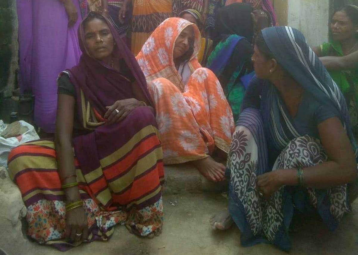 Three generation drowned in well at varansai
