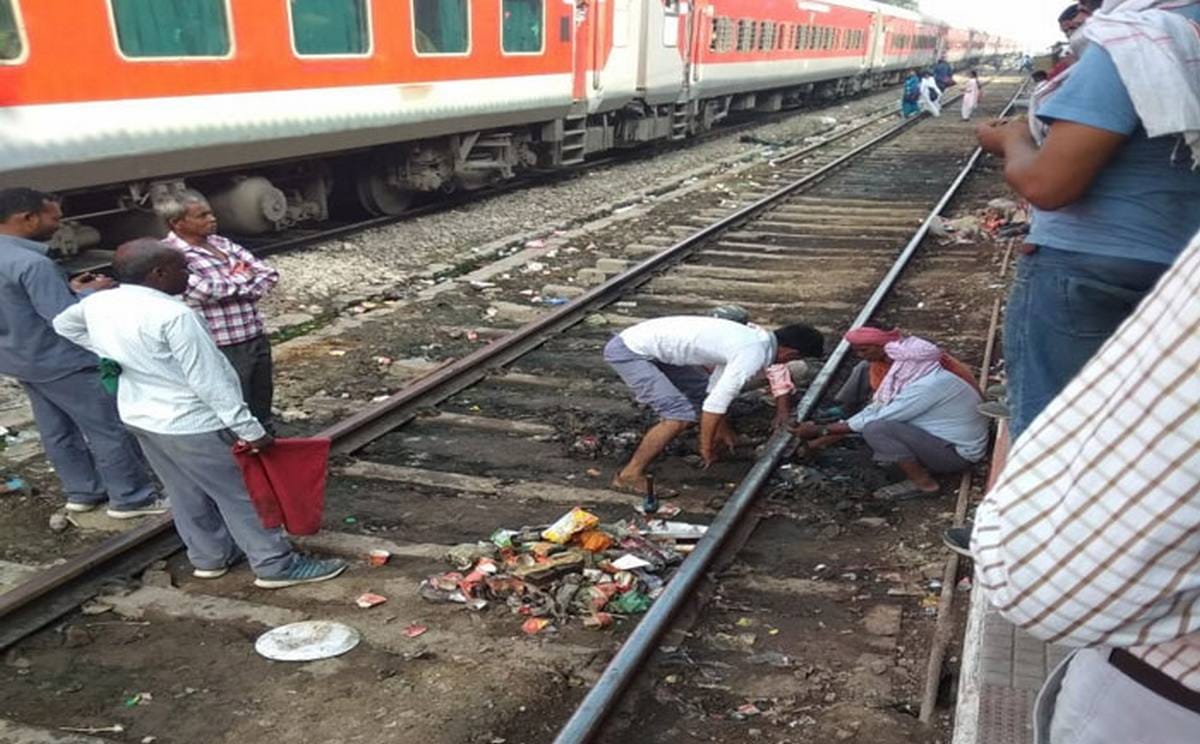 Railway track found cracked before train pass at jaunpur uttar pradesh