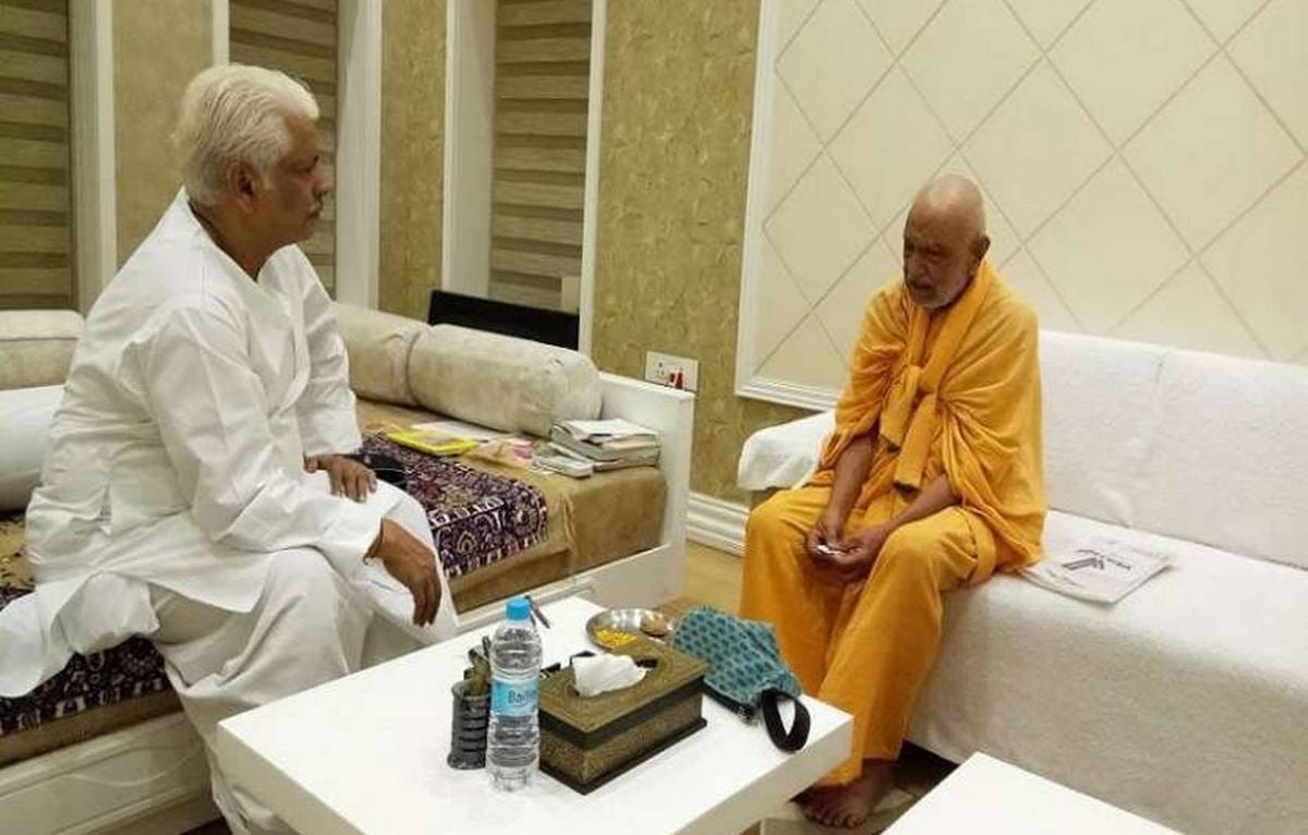 Swami sanand passes away he said about his deat in varanasi