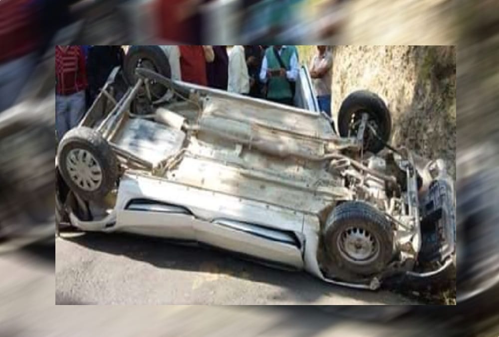Car Accident in Rudraprayag two child lost their Grandfather photos