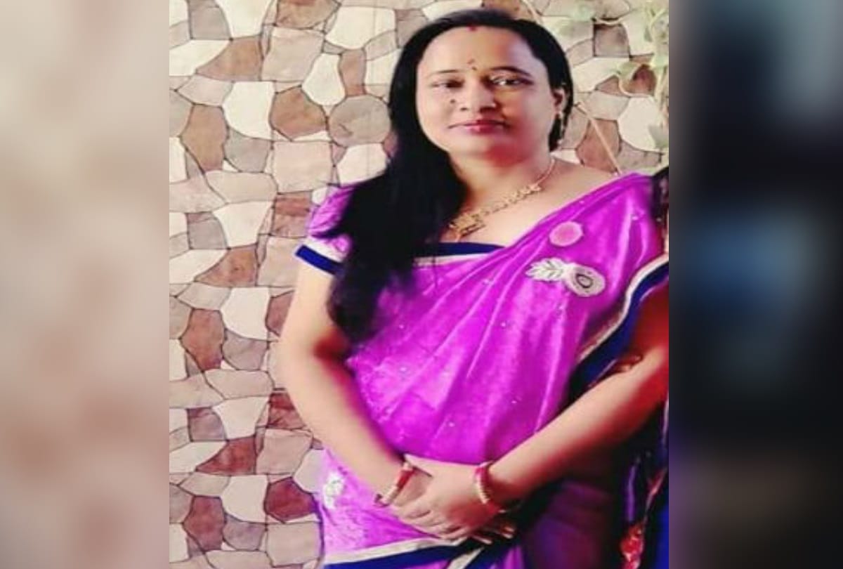 woman gynecologist dr sarlanath stabbed to death in her ghaziabad clinic in indirapuram nyay khand