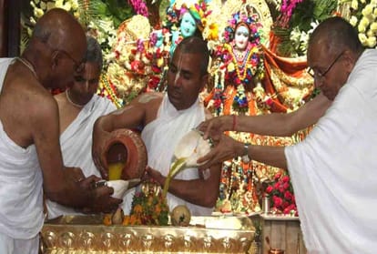Devotees of Lord Krishna are all over the country