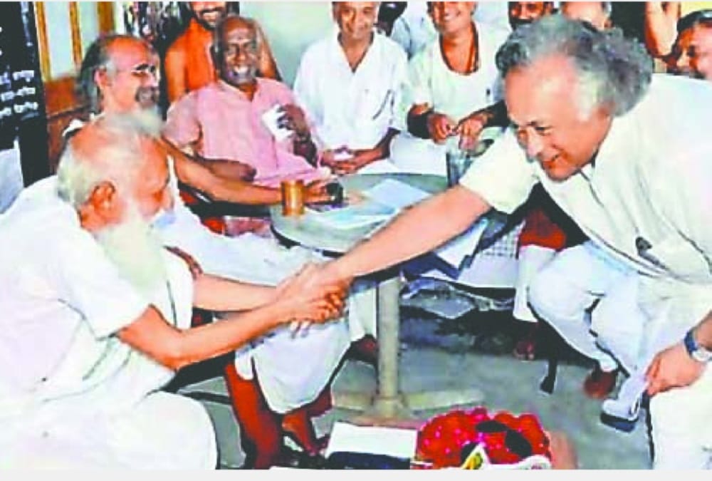 Ex Union Minister Jairam ramesh Meets swami sanand interesting fact
