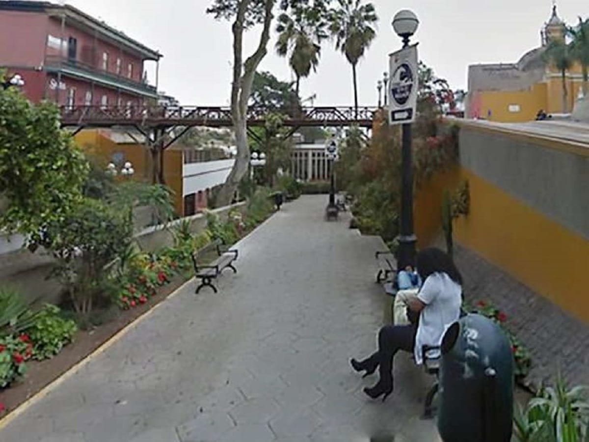 guy found his wife with her found through google street view