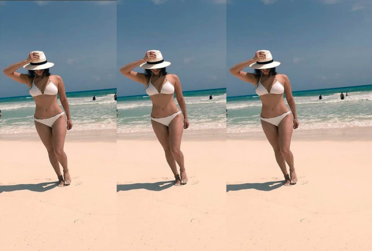 Sunny leone hot pictures in bikini from Mexico