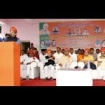 मिशन मोदी अगेन पीएम कार्यकर्ता सम्मेलन को संबोधित करते राज्यसभा सदस्य ठाकुर अमर सिंह।