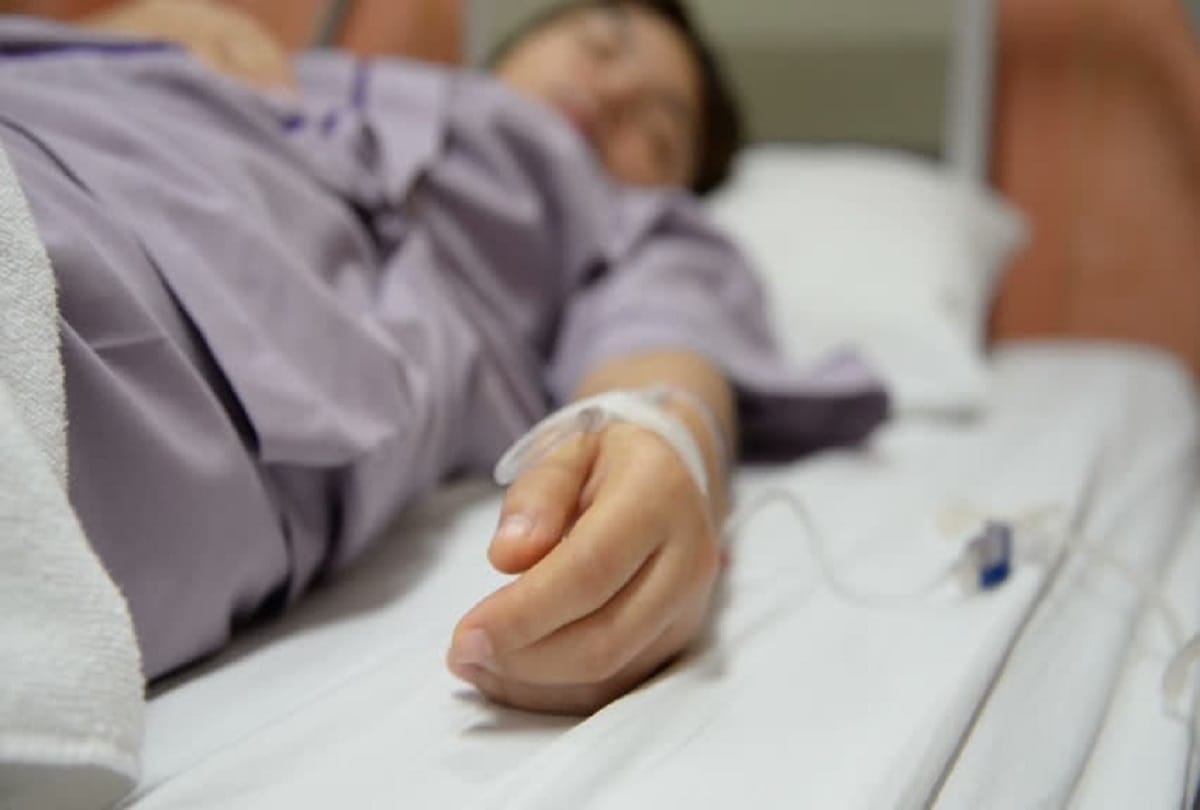 hospital said man has 24 hours to live later fined for wrong diagnosis