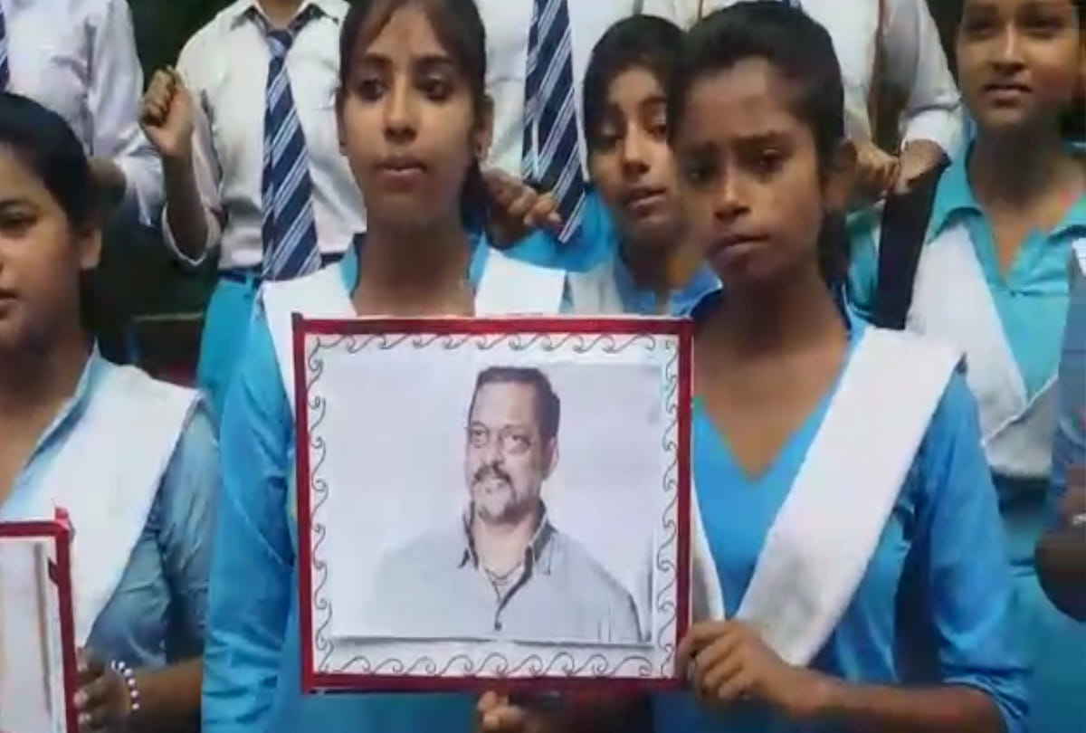 Protest against Nana patekar and Alok Nath