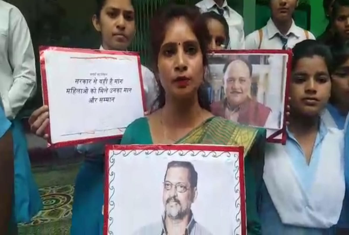 Protest against Nana patekar and Alok Nath