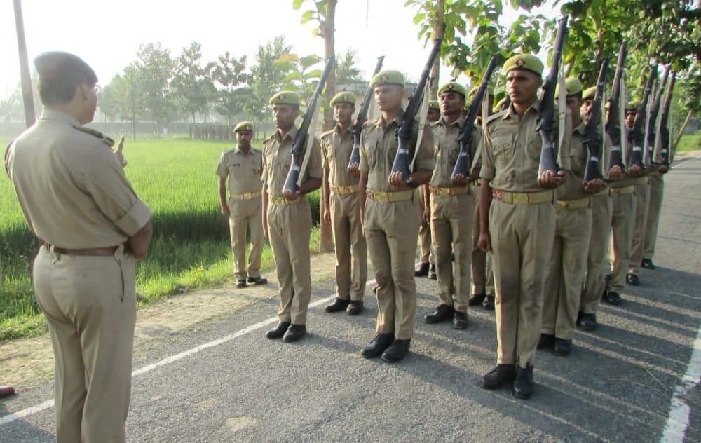 In the Police Lines, the SP took the salute of the parade