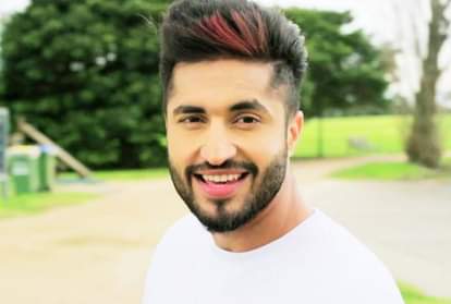 Singer kailash kher and jassi gill in Kullu Dussehra 2018