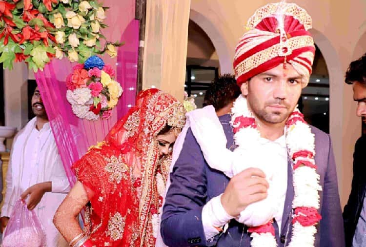 unique marriage of olympian boxer manoj kumar without dowry, engagement in rice