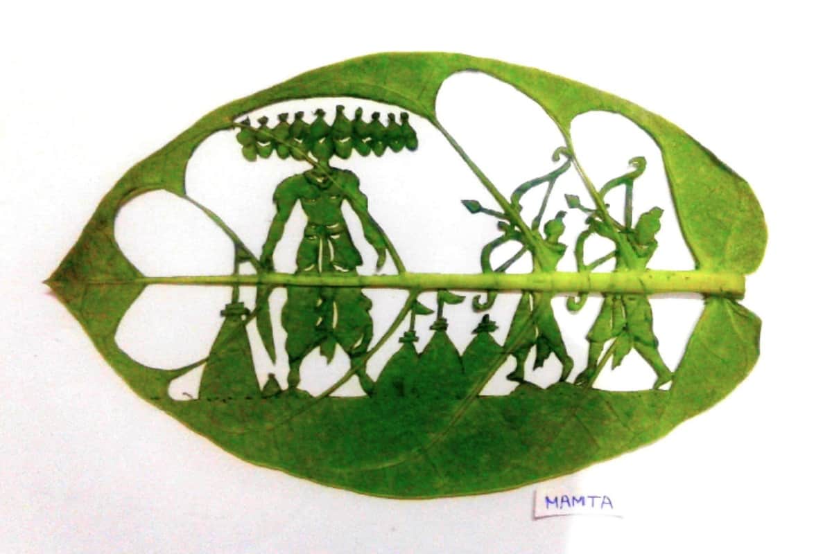 This woman of meerut is making amazing art b leaf carving