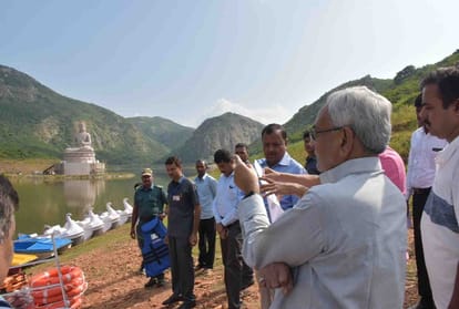 CM Nitish visit to 70 feet high statue of Mahatma Buddha in bihar