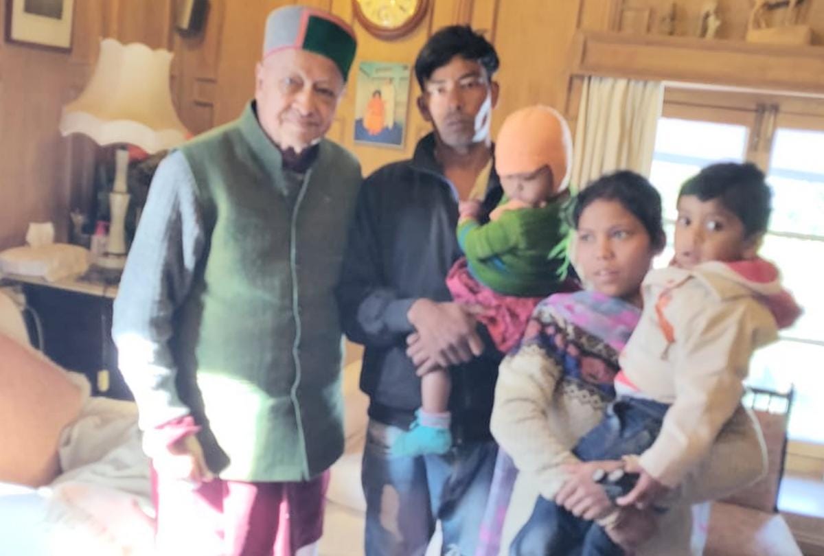 Nepali child outside ex cm virbhadra singh house in shimla
