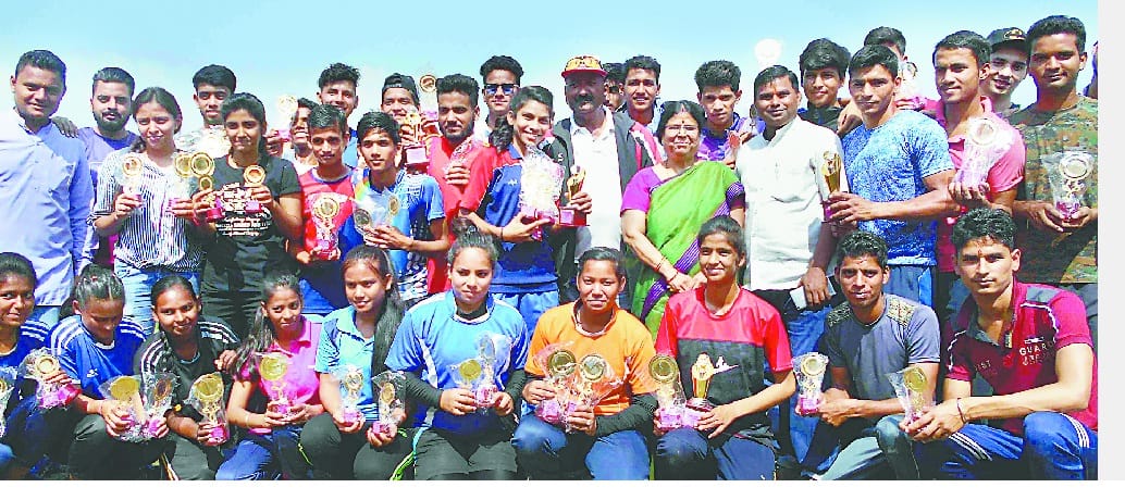 Harshavardhana and Varsha won the championship