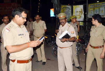 dispute between bjp leaders and police due to demanding money for food