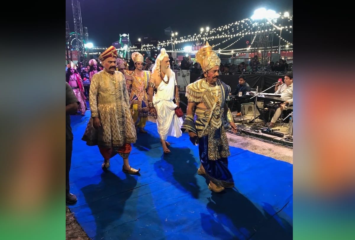 lav kush ramlila union minister dr harsh vardhan as janak says i am amazed to see myself as janak