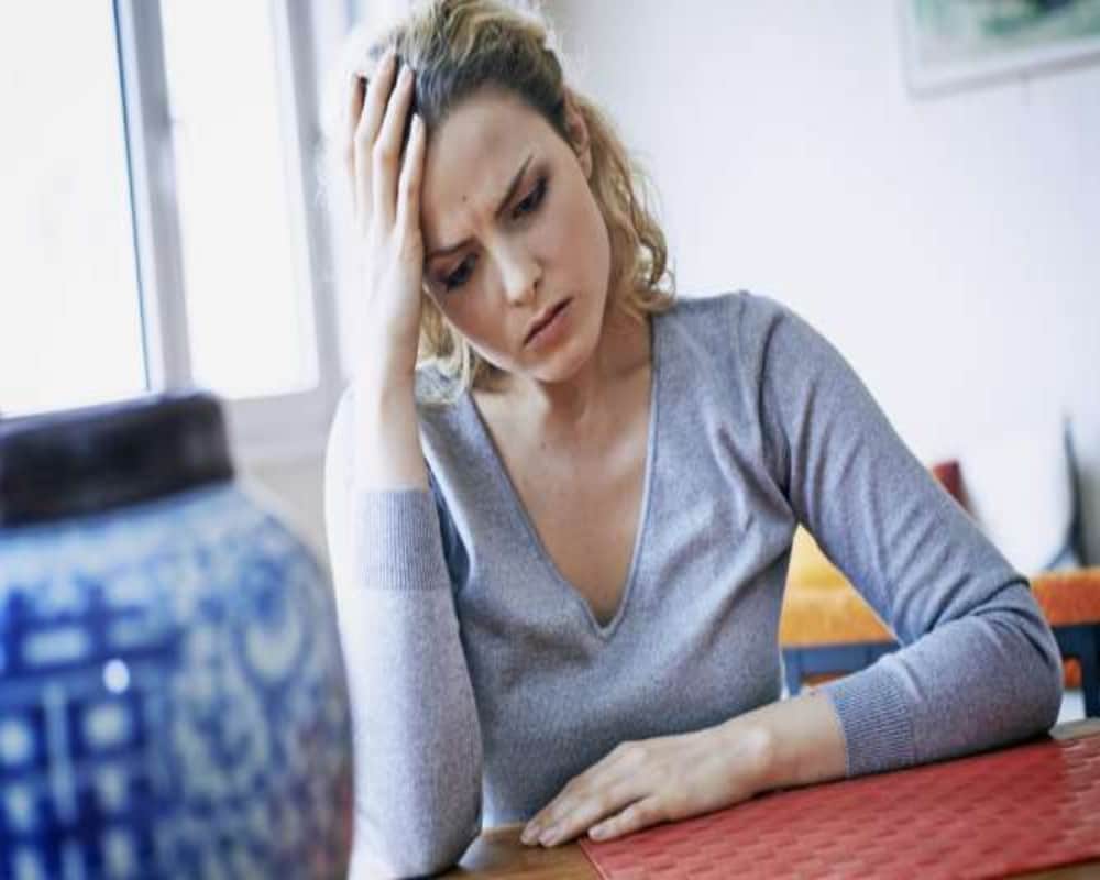 Covid-19 sub-variant JN.1 new symptoms anxiety and trouble sleeping know covid risk factors