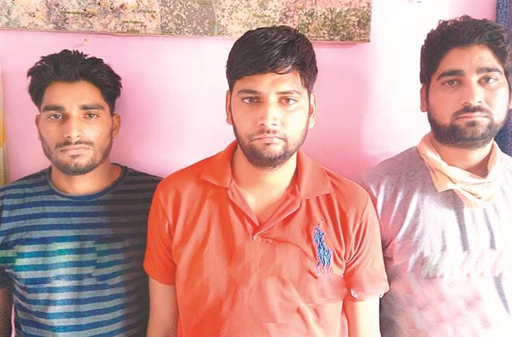 Three more members arrested for selling fake tickets in roadways