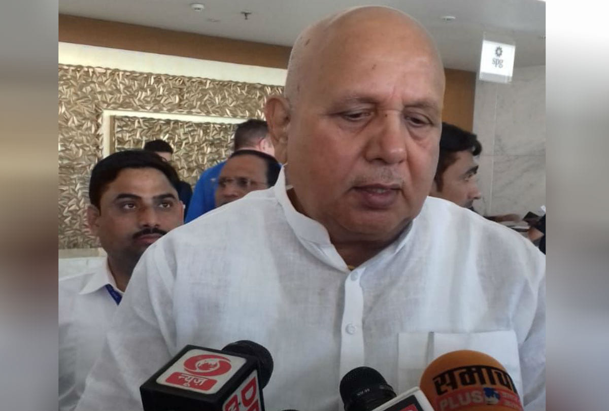 UP Agriculture Minister's statement on Union minister MJ Akbar case