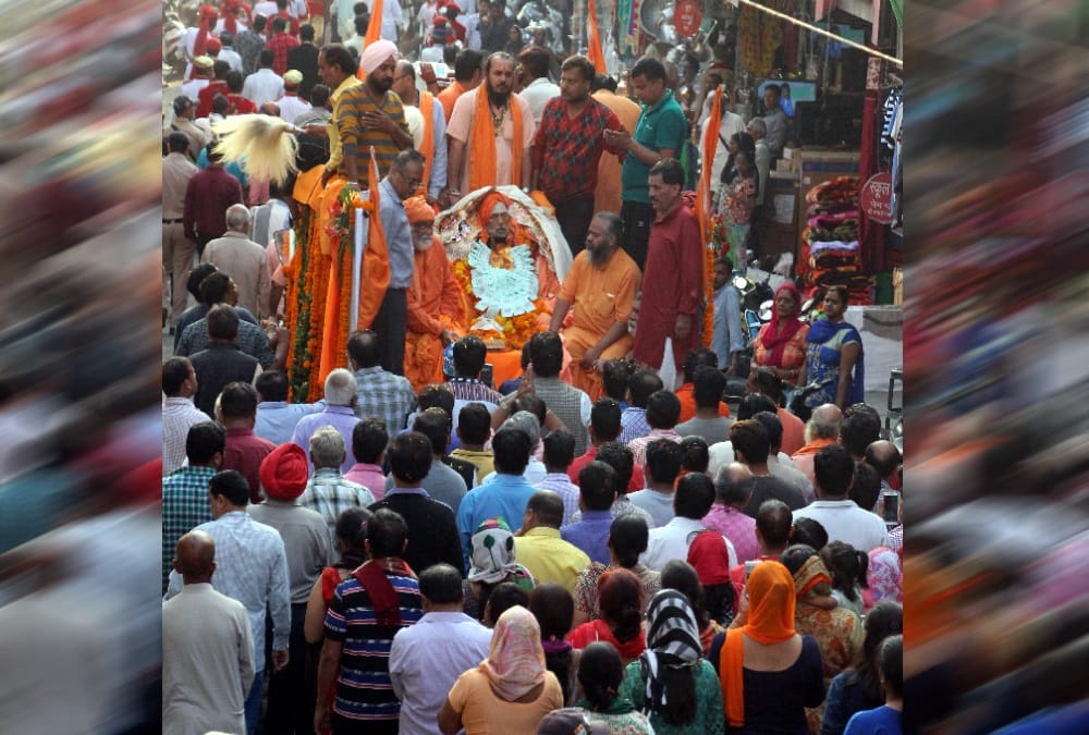Mahant maya giri passed away in Tapkeshwar temple dehradun