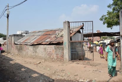 Bangladeshi are changing their whereabouts after arrest of Rohingya Muslims