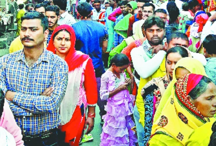 20 हजार श्रद्धालुओं ने नवाया शीश