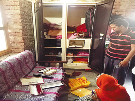 Lives of millions including jewelery-cash from closed house