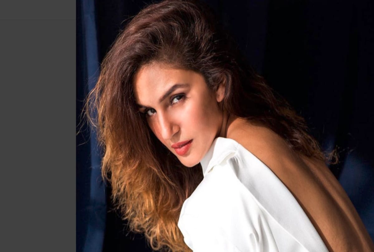 huma qureshi asked what is happening in kashmir after 370 article removal