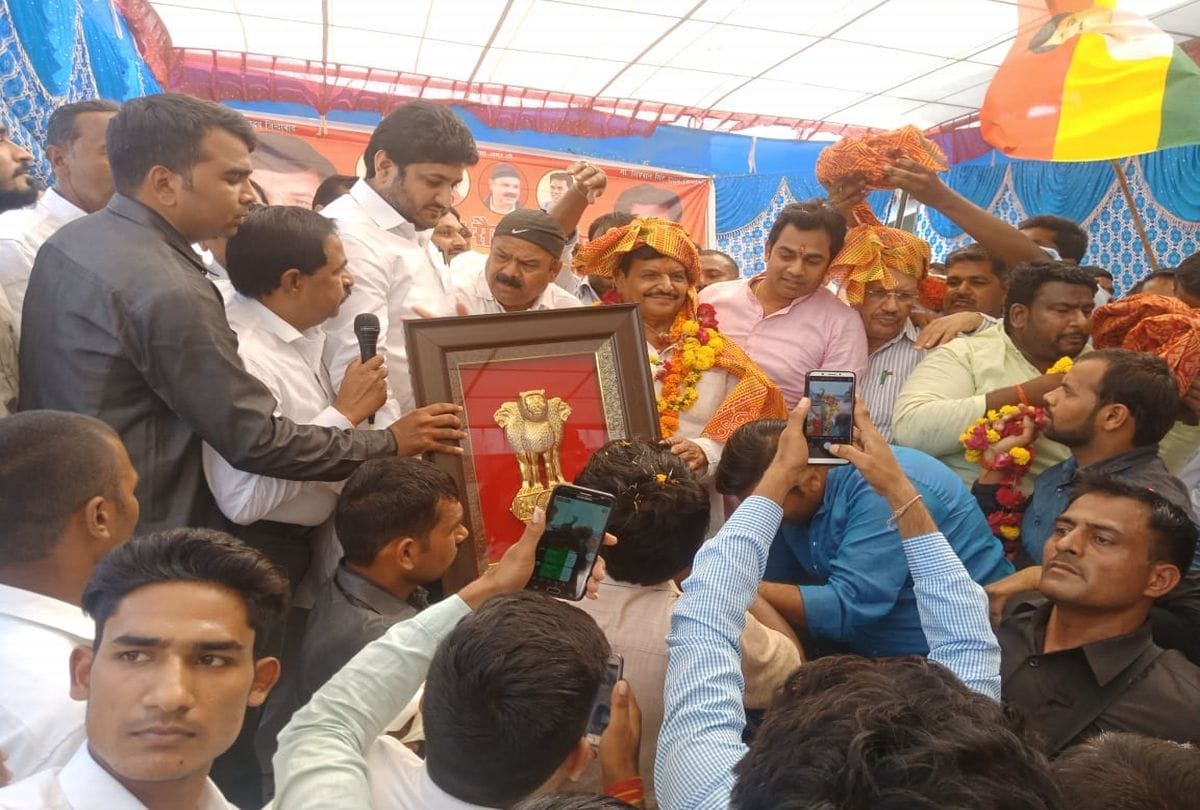 Secular Front's First Roadshow