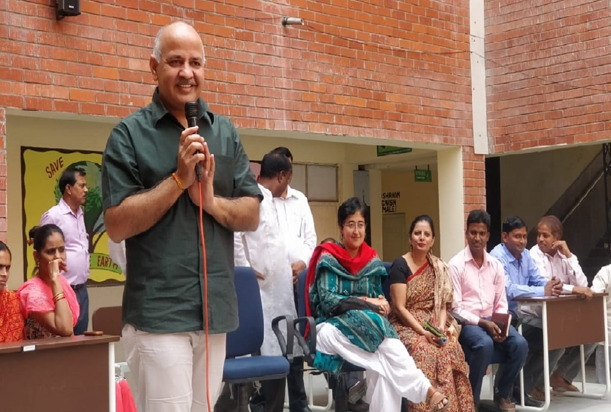manish sisodia replies e sridharan on letter to pm about free ride of ladies in metro