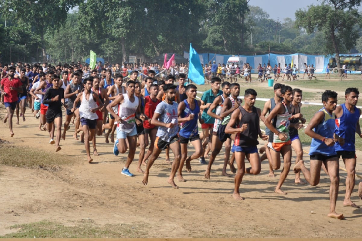 Meerut boys run the race for army recruitment several Drift down and drug rappers found in field