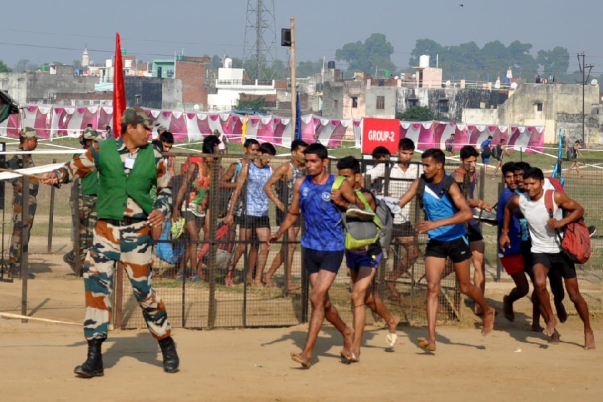 Meerut boys run the race for army recruitment several Drift down and drug rappers found in field