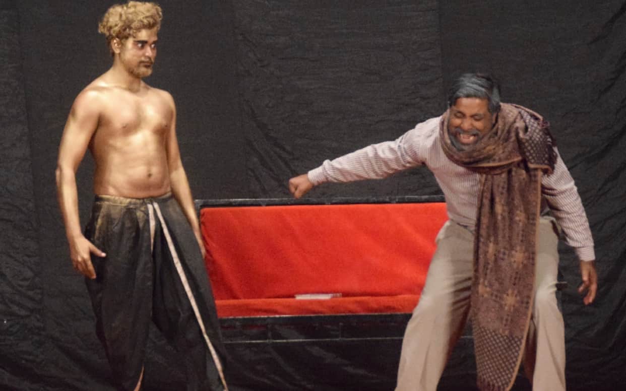 IPta Artists from Delhi and Mumbai Played various roles on stage point out social evils