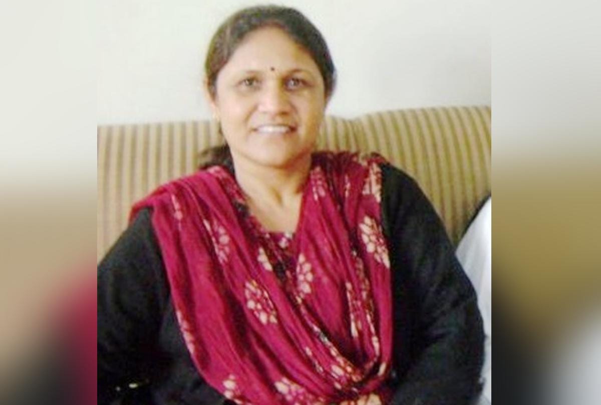 CM Jai Ram Thakur Wife Sadhana Thakur in IGMC Shimla for MRI Test