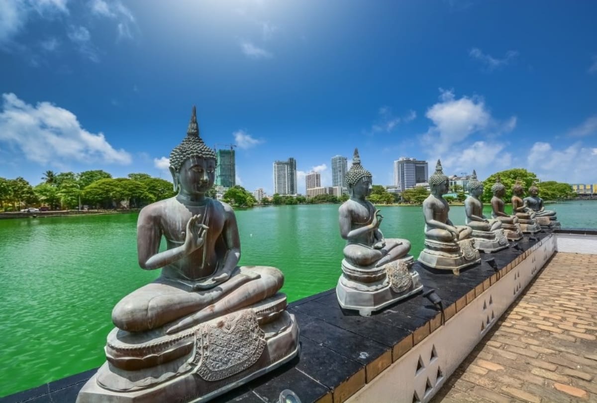 incredible Sri lanka, 92% people are literate and 70% people follow Buddhism