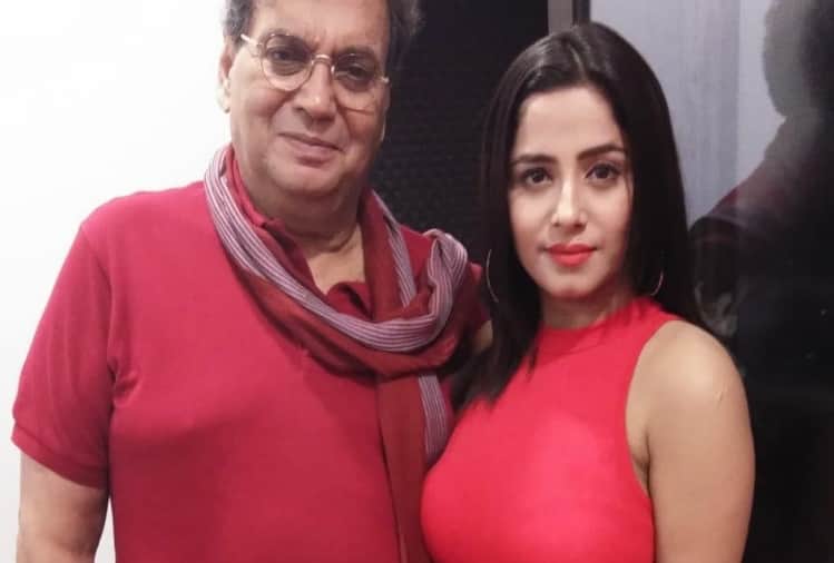 actress kate sharma files molestation omplaint against subhash ghai