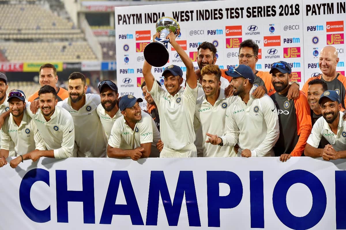 mitchell johnson took a dig on indina captain virat kohli