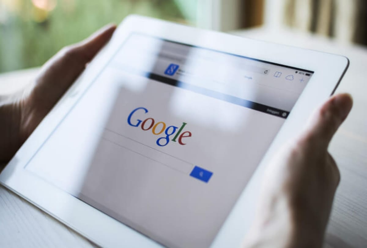 Mans caught her wife with other man through google map