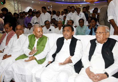 akhilesh yadav targets bjp on various issue in kanpur