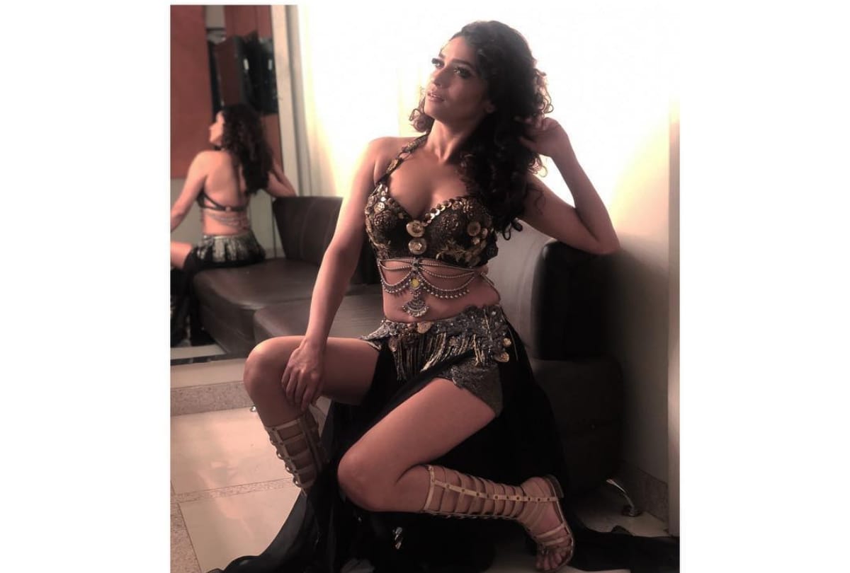 Ankita Lokhande hot avatar at Zee Rishtey Awards will blow your mind