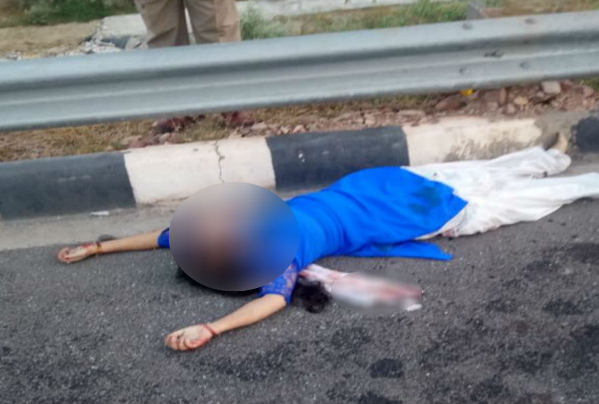 four family members killed in car accident on agra lucknow expressway