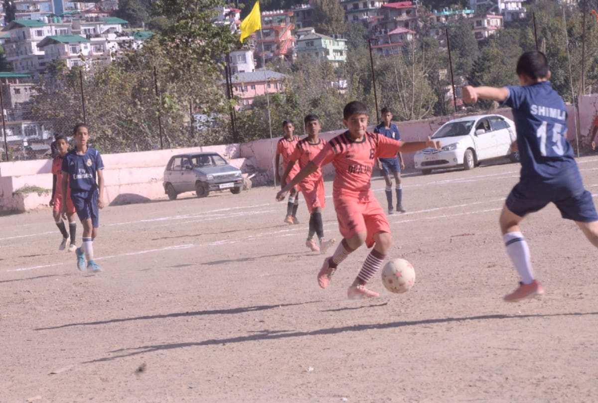 Shimla defeated Una in state level football competition