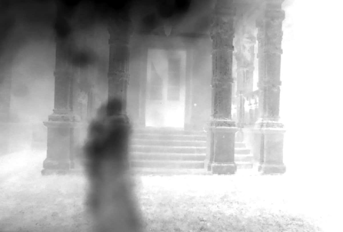 uk woman has claimed love affair with ghost now wants a breakup