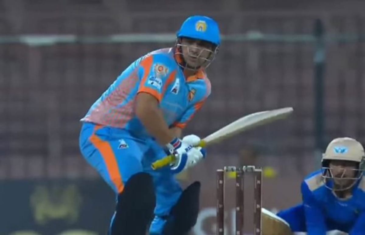 hazratullah zazai smashes six sixes in an over equals yuvraj singh and chris gayles record