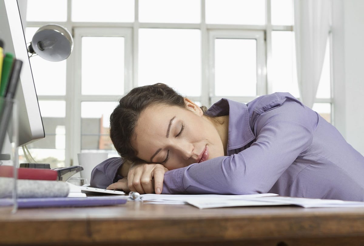 midday snooze is good or bad for health, know pros and cons of naps