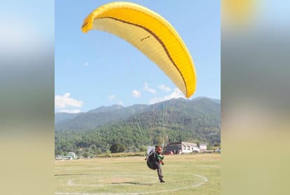 Indian Army Inter service paragliding accuracy championship in bir billing himachal pradesh