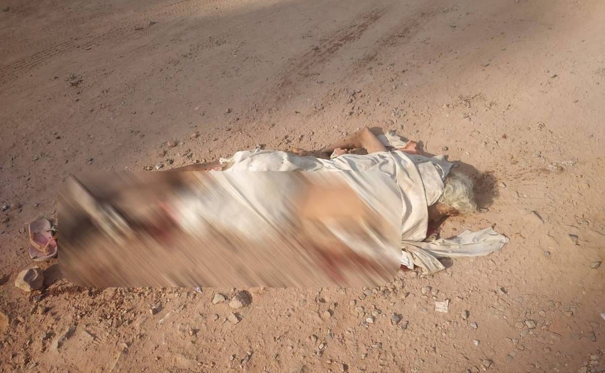Deadbody in ballia roadways no one care him